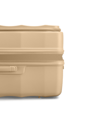 Max Tank Suitcases in Sandstorm